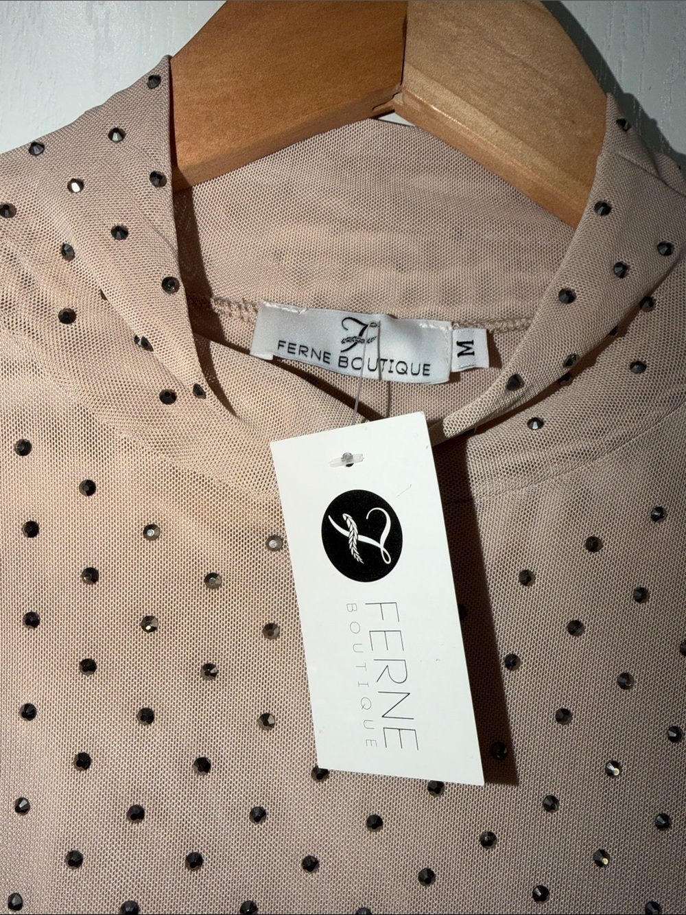 Ferne Boutique shine bright like a diamond tan Mock Neck Long Sleeve Top medium - Picture 4 of 5